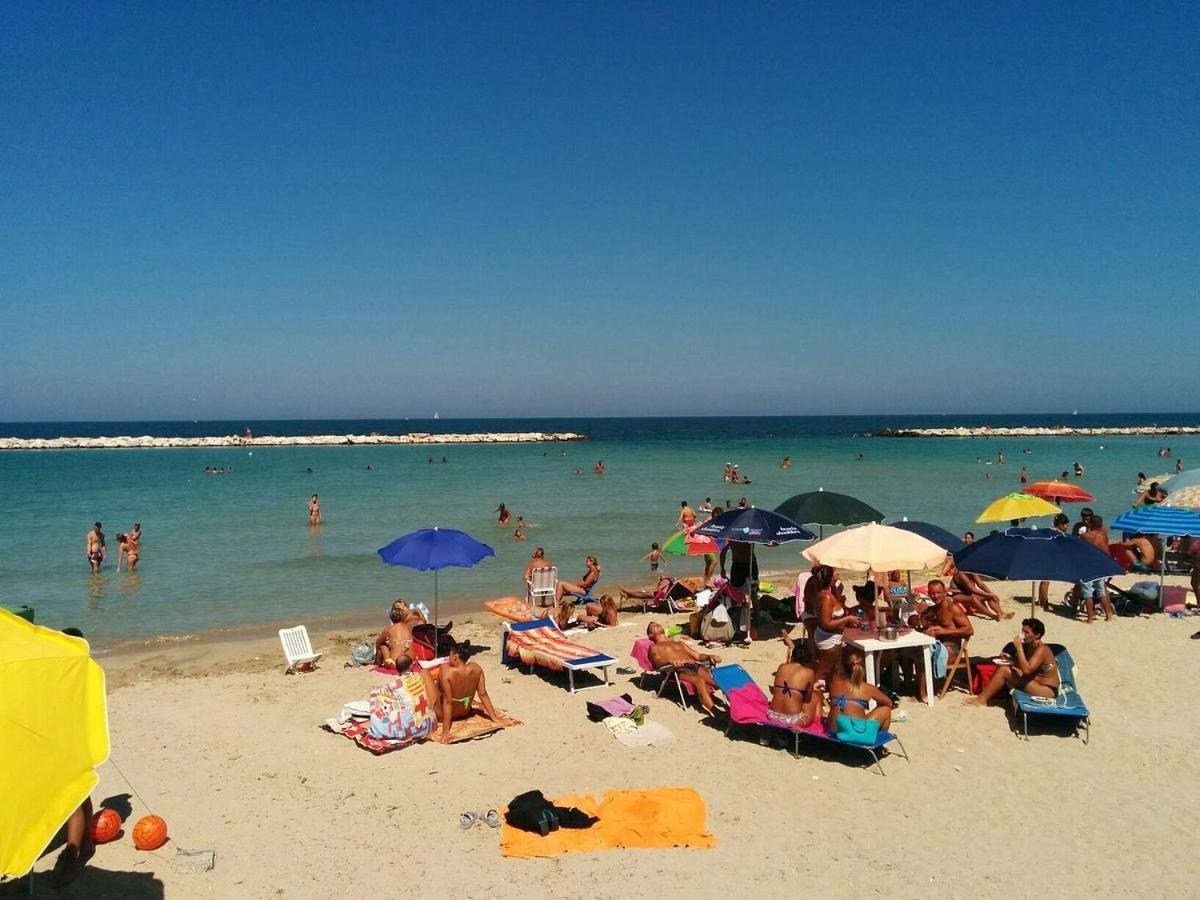 Appartamento Fra Sole E Stelle Bari Esterno foto